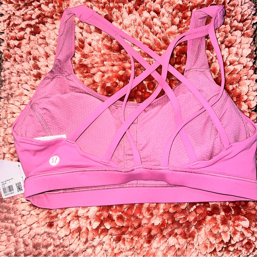Lululemon free to be serene bra